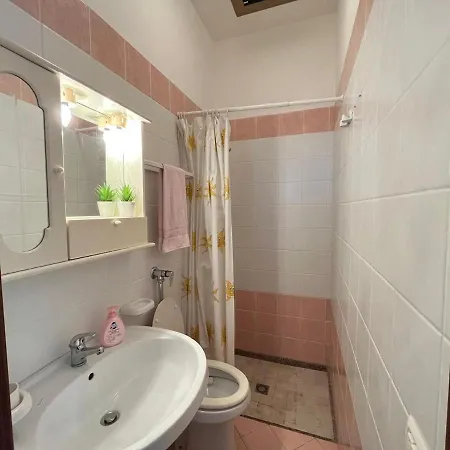 30 Meters From The Sea Ac P-private 公寓